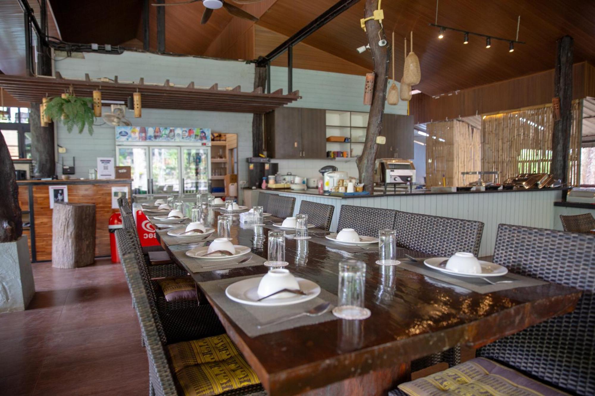 Rock And Tree House Resort Khao Sok National Park Exterior photo