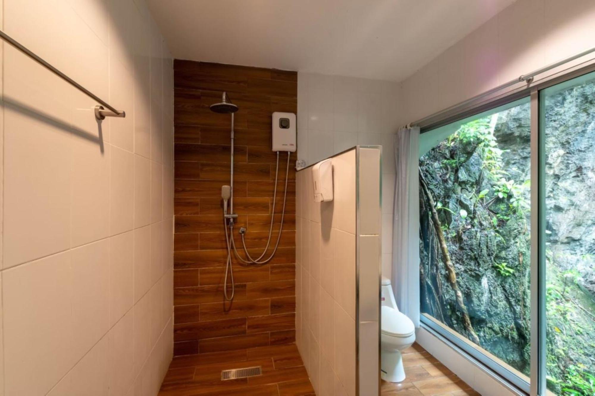 Rock And Tree House Resort Khao Sok National Park Exterior photo